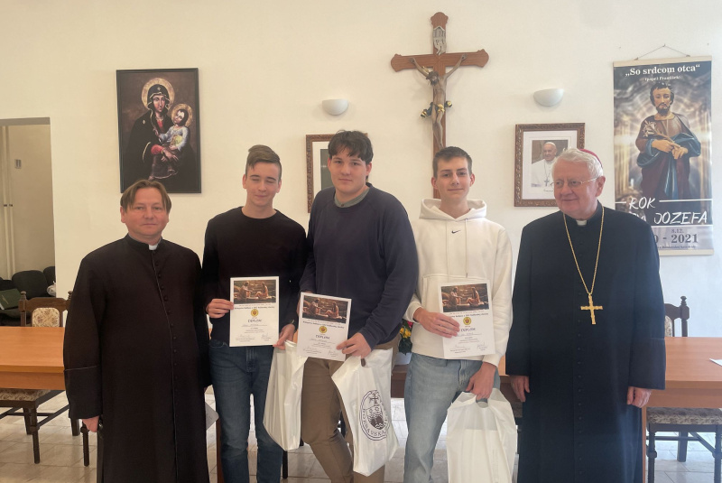 Oznamy / Publikácie / Diecézne kolo Biblickej olympiády 2024 - foto Oznamy / Publikácie / Diecézne kolo Biblickej olympiády 2024 - foto