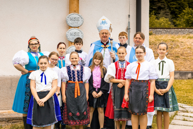 Oznamy / Publikácie / Celodiecézne mariánske večeradlo v Jaklovciach 11. mája 2024 - foto
