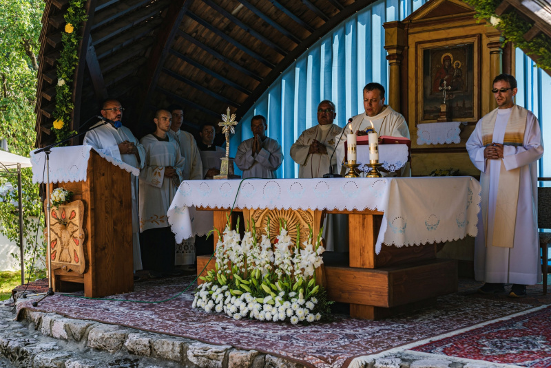 Oznamy / Publikácie / Bôrka aj tento rok privítala pútnikov k Panne Márii - foto Oznamy / Publikácie / Bôrka aj tento rok privítala pútnikov k Panne Márii - foto