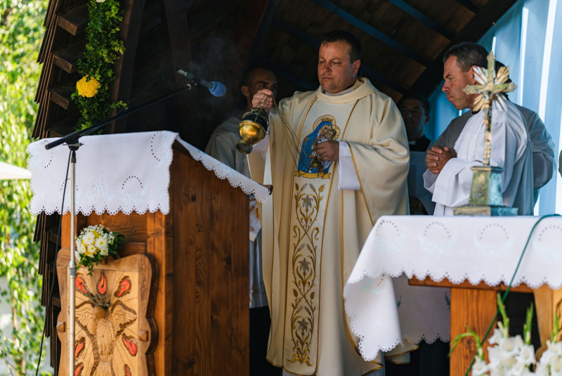 Oznamy / Publikácie / Bôrka aj tento rok privítala pútnikov k Panne Márii - foto Oznamy / Publikácie / Bôrka aj tento rok privítala pútnikov k Panne Márii - foto