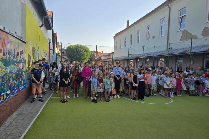 Diecézny školsky úrad - oznamy / Slávnostné otvorenie nového školského roka 2024/2025 a novej triedy - foto Diecézny školsky úrad - oznamy / Slávnostné otvorenie nového školského roka 2024/2025 a novej triedy - foto