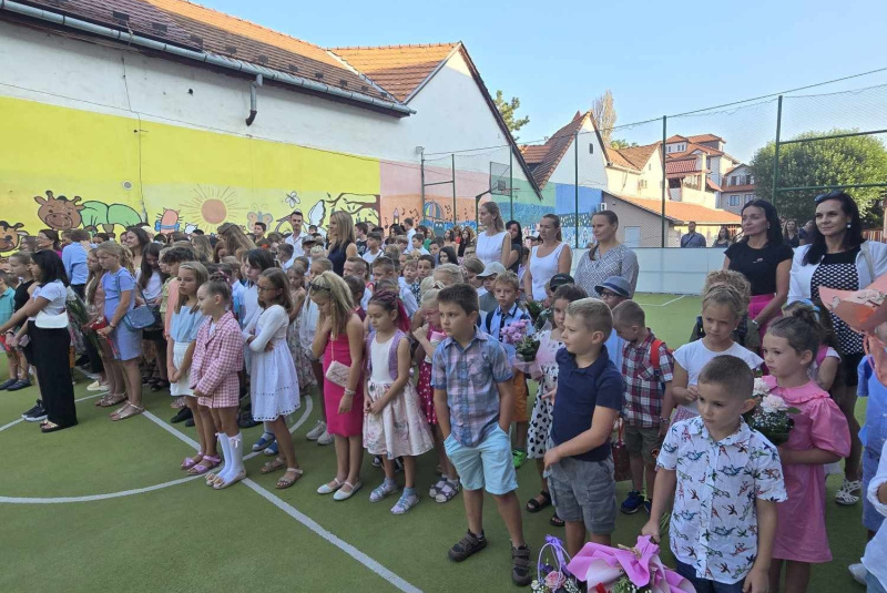 Diecézny školsky úrad - oznamy / Slávnostné otvorenie nového školského roka 2024/2025 a novej triedy - foto Diecézny školsky úrad - oznamy / Slávnostné otvorenie nového školského roka 2024/2025 a novej triedy - foto