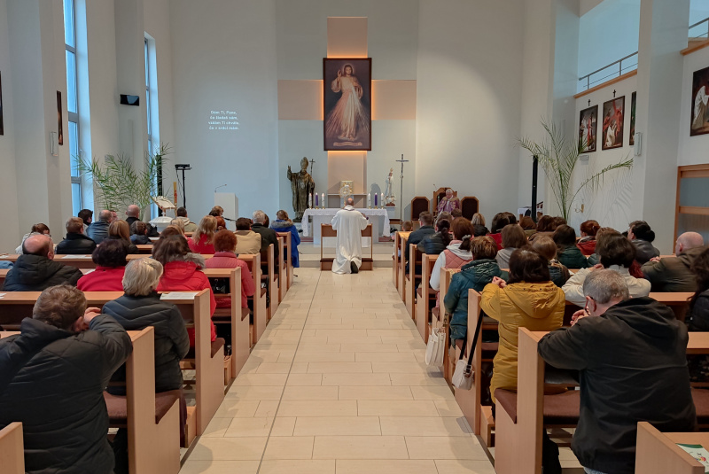 Clanky_Jubilea / V diecéznej svätyni sa uskutočnila Jubilejná púť učiteľov a katechétov - foto