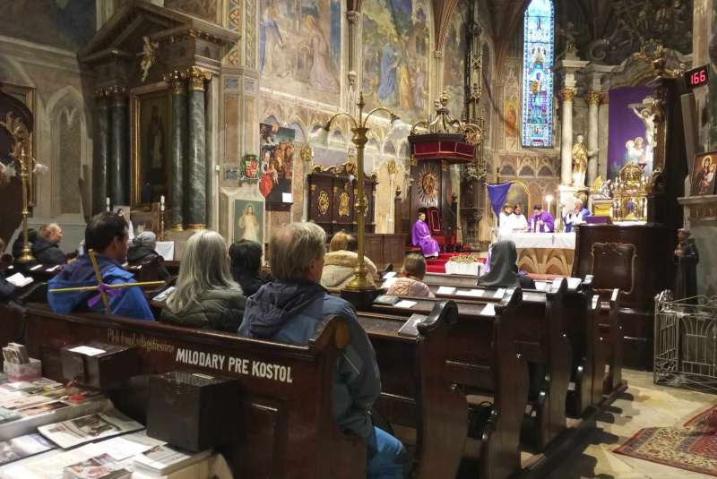 Oznamy / Publikácie / V Rožňavskej diecéze sa na 4 miestach uskutočnila Extrémna krížová cesta - foto Oznamy / Publikácie / V Rožňavskej diecéze sa na 4 miestach uskutočnila Extrémna krížová cesta - foto