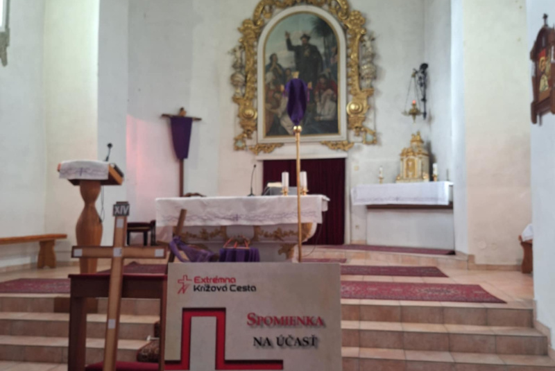 Oznamy / Publikácie / V Rožňavskej diecéze sa na 4 miestach uskutočnila Extrémna krížová cesta - foto