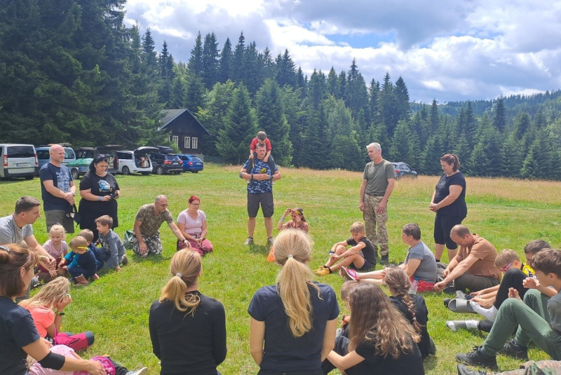 Oznamy / Publikácie / Spoločenstvo rodín na Čuntave - foto