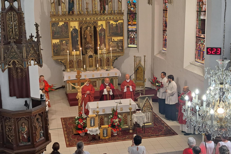 Oznamy / Publikácie / Odpustová slávnosť vo farnosti Revúca - foto Oznamy / Publikácie / Odpustová slávnosť vo farnosti Revúca - foto