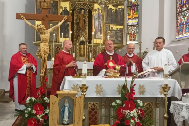 Oznamy / Publikácie / Odpustová slávnosť vo farnosti Revúca - foto Oznamy / Publikácie / Odpustová slávnosť vo farnosti Revúca - foto
