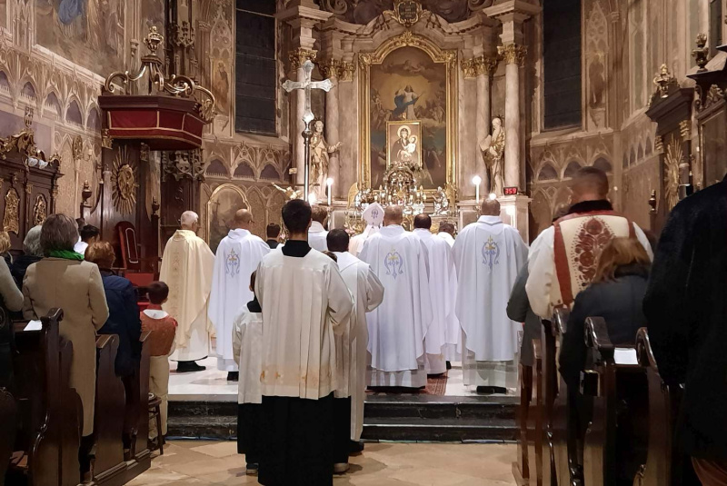 Oznamy / Publikácie / V Rožňave sa konala už po piaty krát Rožňavská novéna - foto Oznamy / Publikácie / V Rožňave sa konala už po piaty krát Rožňavská novéna - foto