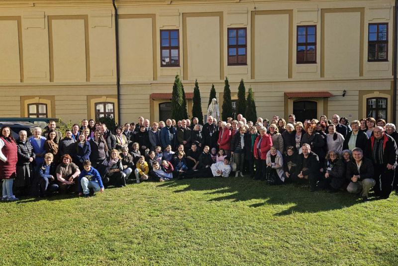 Oznamy / Publikácie / V Rožňave sa konala už po piaty krát Rožňavská novéna - foto Oznamy / Publikácie / V Rožňave sa konala už po piaty krát Rožňavská novéna - foto