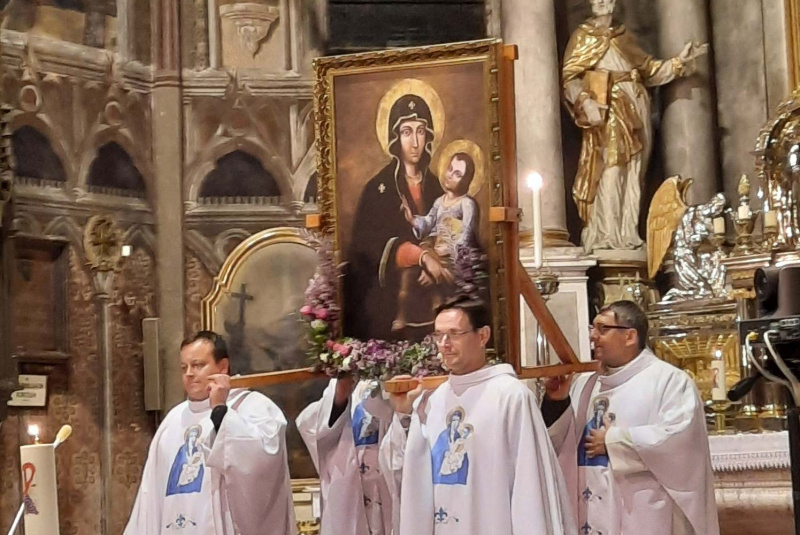 Oznamy / Publikácie / V Rožňave sa konala už po piaty krát Rožňavská novéna - foto Oznamy / Publikácie / V Rožňave sa konala už po piaty krát Rožňavská novéna - foto