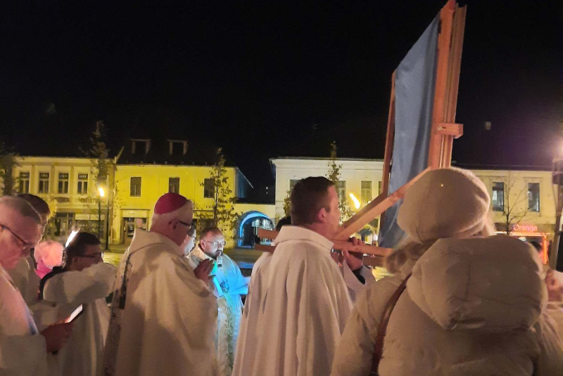 Oznamy / Publikácie / V Rožňave sa konala už po piaty krát Rožňavská novéna - foto Oznamy / Publikácie / V Rožňave sa konala už po piaty krát Rožňavská novéna - foto