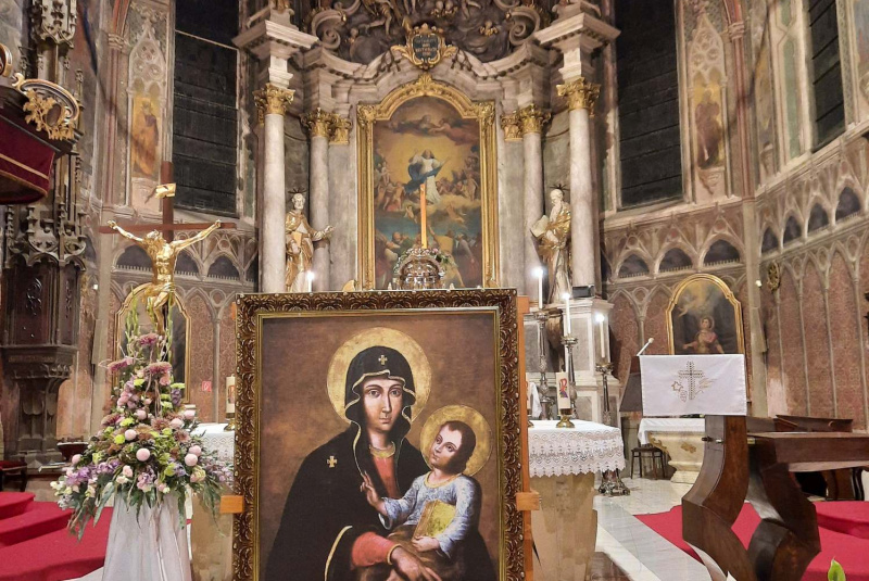 Oznamy / Publikácie / V Rožňave sa konala už po piaty krát Rožňavská novéna - foto