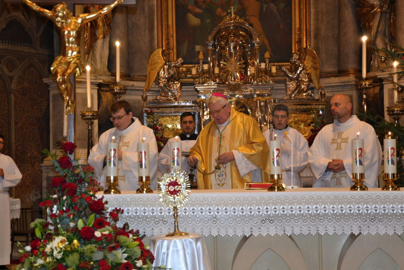 Oznamy / Publikácie / V Rožňavskej Katedrále Nanebovzatia Panny Márie bol otvorený Jubilejný rok 250. výročia diecézy - foto