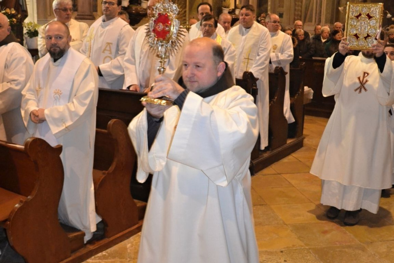 Oznamy / Publikácie / V Rožňavskej Katedrále Nanebovzatia Panny Márie bol otvorený Jubilejný rok 250. výročia diecézy - foto