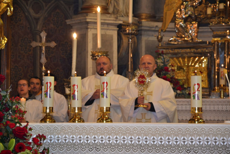 Oznamy / Publikácie / V Rožňavskej Katedrále Nanebovzatia Panny Márie bol otvorený Jubilejný rok 250. výročia diecézy - foto Oznamy / Publikácie / V Rožňavskej Katedrále Nanebovzatia Panny Márie bol otvorený Jubilejný rok 250. výročia diecézy - foto