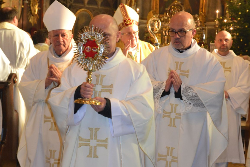 Oznamy / Publikácie / V Rožňavskej Katedrále Nanebovzatia Panny Márie bol otvorený Jubilejný rok 250. výročia diecézy - foto