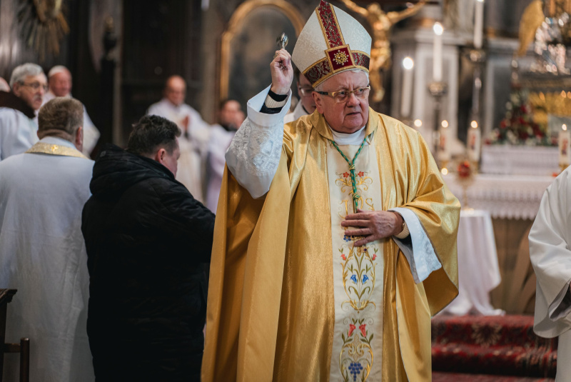 Oznamy / Publikácie / V Rožňavskej Katedrále Nanebovzatia Panny Márie bol otvorený Jubilejný rok 250. výročia diecézy - foto