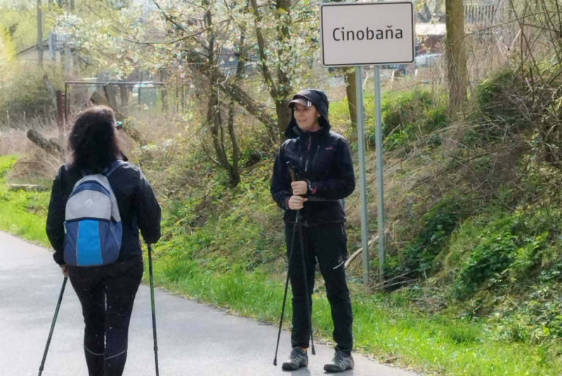 Oznamy / Publikácie / 0. ročník pešej púte k Božiemu milosrdenstvu - Dívin - Cinobaňa - foto Oznamy / Publikácie / 0. ročník pešej púte k Božiemu milosrdenstvu - Dívin - Cinobaňa - foto