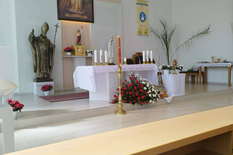 Oznamy / Publikácie / 0. ročník pešej púte k Božiemu milosrdenstvu - Dívin - Cinobaňa - foto Oznamy / Publikácie / 0. ročník pešej púte k Božiemu milosrdenstvu - Dívin - Cinobaňa - foto