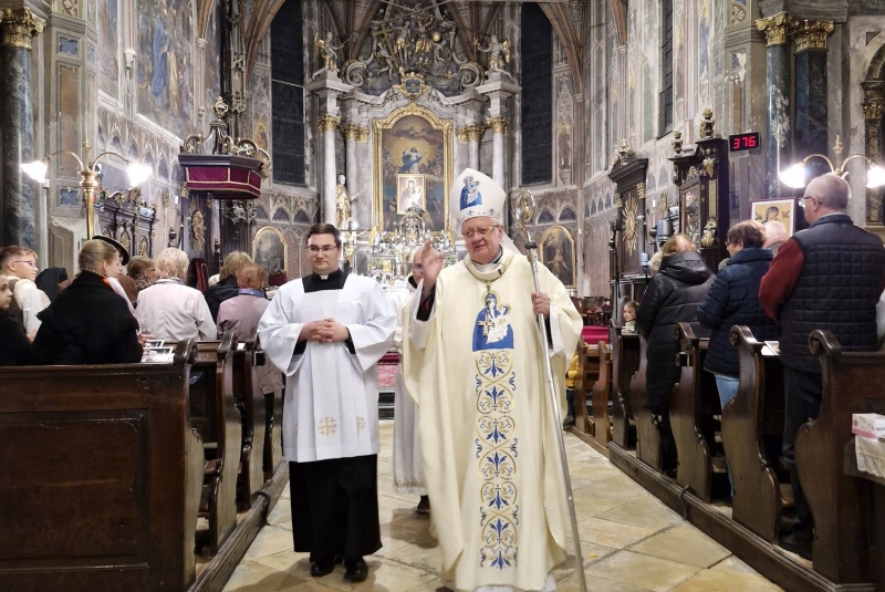 Oznamy / Publikácie / V Rožňave sa konala už šiesty krát Rožňavská novéna - foto