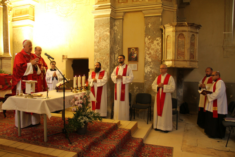 Oznamy / Publikácie / Požehnanie obnovenej zvonice na Kalvárii v Rožňave - foto Oznamy / Publikácie / Požehnanie obnovenej zvonice na Kalvárii v Rožňave - foto