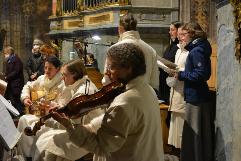Oznamy / Publikácie / Skončila sa prvá Novéna k Rožňavskej Panne Márii - foto Oznamy / Publikácie / Skončila sa prvá Novéna k Rožňavskej Panne Márii - foto