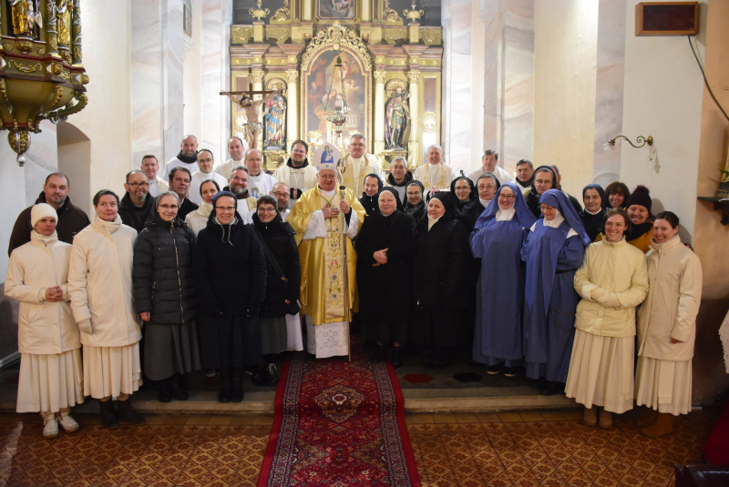 Oznamy / Publikácie / V Rožňavskej diecéze sa slávil 27. Deň zasväteného života - 4. február 2023 - foto Oznamy / Publikácie / V Rožňavskej diecéze sa slávil 27. Deň zasväteného života - 4. február 2023 - foto