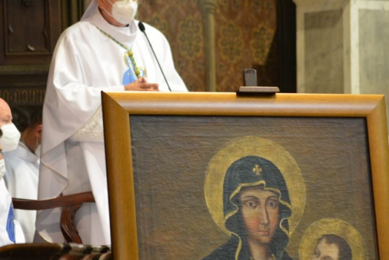 Oznamy / Publikácie / Skončila sa prvá Novéna k Rožňavskej Panne Márii - foto