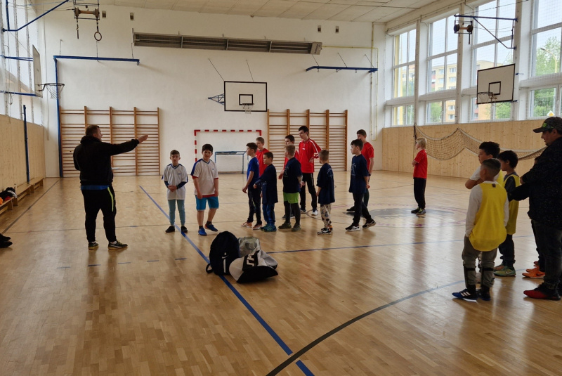 Oznamy / Publikácie / Miništrantský futbalový turnaj v Malohontskom dekanáte - foto