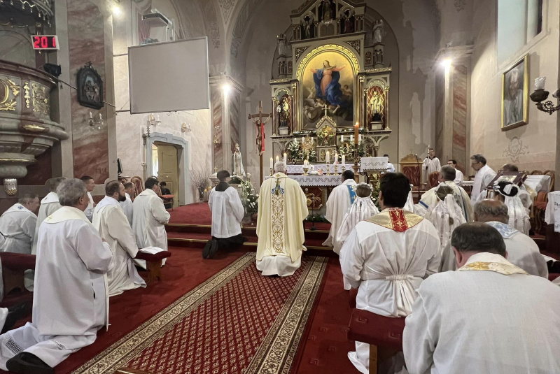 Oznamy / Publikácie / Diecézne večeradlo v Heľpe 13. mája 2023 - foto Oznamy / Publikácie / Diecézne večeradlo v Heľpe 13. mája 2023 - foto