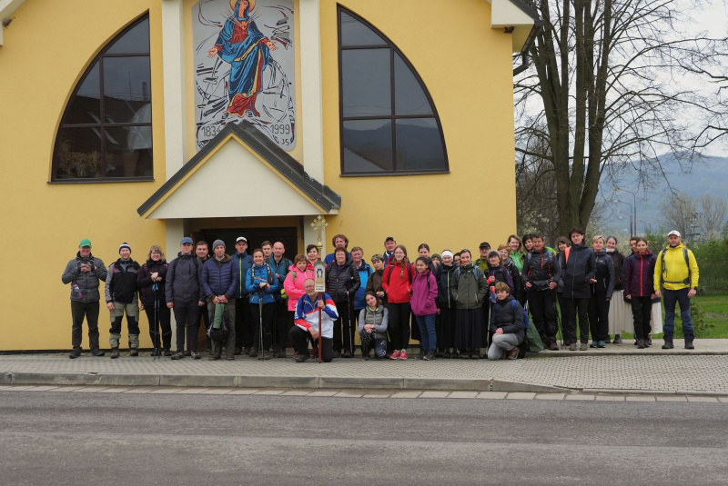 Oznamy / Publikácie / Pešia púť na Staré Hory 28.4. - 1.5.2023 - foto Oznamy / Publikácie / Pešia púť na Staré Hory 28.4. - 1.5.2023 - foto