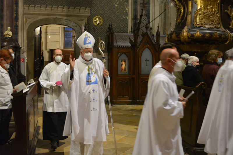 Oznamy / Publikácie / Skončila sa prvá Novéna k Rožňavskej Panne Márii - foto Oznamy / Publikácie / Skončila sa prvá Novéna k Rožňavskej Panne Márii - foto