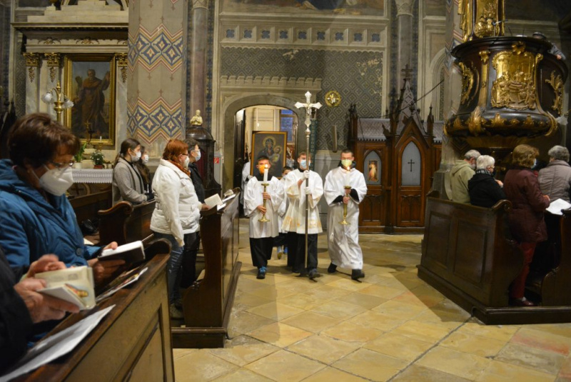 Oznamy / Publikácie / Skončila sa prvá Novéna k Rožňavskej Panne Márii - foto Oznamy / Publikácie / Skončila sa prvá Novéna k Rožňavskej Panne Márii - foto