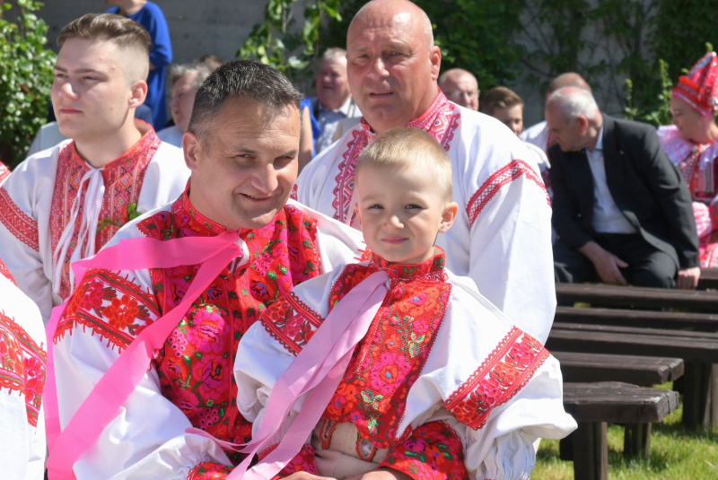 Oznamy / Publikácie / Sviatosť birmovania vo farnosti Heľpa - 4. jún 2023 - foto Oznamy / Publikácie / Sviatosť birmovania vo farnosti Heľpa - 4. jún 2023 - foto