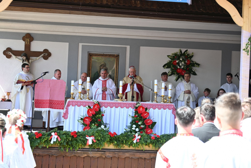 Oznamy / Publikácie / Sviatosť birmovania vo farnosti Heľpa - 4. jún 2023 - foto Oznamy / Publikácie / Sviatosť birmovania vo farnosti Heľpa - 4. jún 2023 - foto