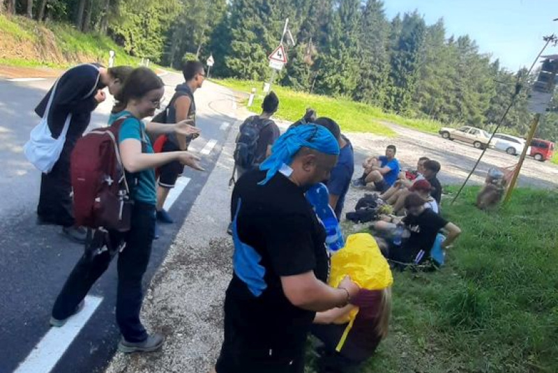 Oznamy / Publikácie / Mons. Nicola Girasoli, apoštolský nuncius slávil sv. omšu na diecéznej púti v Úhornej (homília a fotogaléria) - foto