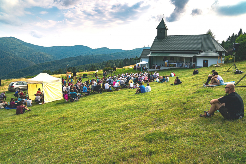 Oznamy / Publikácie / Mons. Nicola Girasoli, apoštolský nuncius slávil sv. omšu na diecéznej púti v Úhornej (homília a fotogaléria) - foto Oznamy / Publikácie / Mons. Nicola Girasoli, apoštolský nuncius slávil sv. omšu na diecéznej púti v Úhornej (homília a fotogaléria) - foto