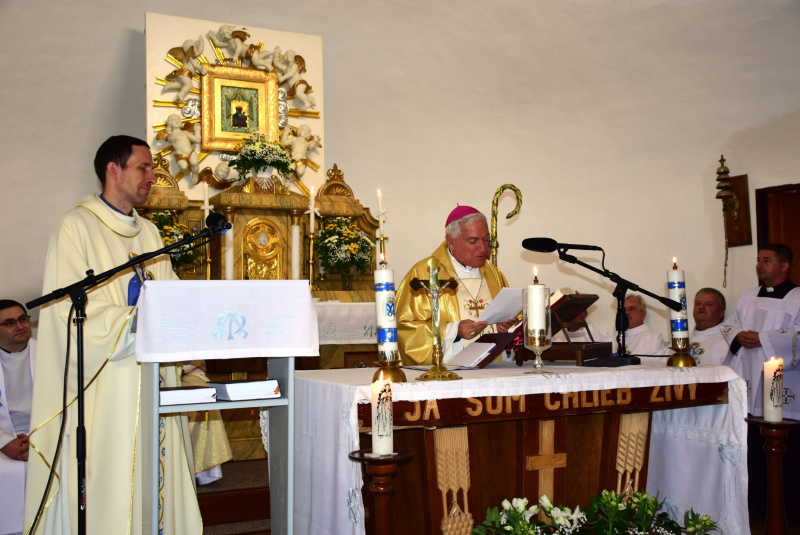 Oznamy / Publikácie / Mons. Nicola Girasoli, apoštolský nuncius slávil sv. omšu na diecéznej púti v Úhornej (homília a fotogaléria) - foto