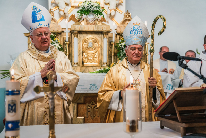 Oznamy / Publikácie / Mons. Nicola Girasoli, apoštolský nuncius slávil sv. omšu na diecéznej púti v Úhornej (homília a fotogaléria) - foto