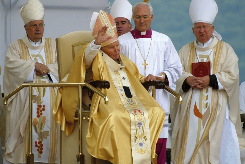 Oznamy / Publikácie / V Rožňave sa slávilo 20. výročie návštevy sv. Jána Pavla II.  - foto