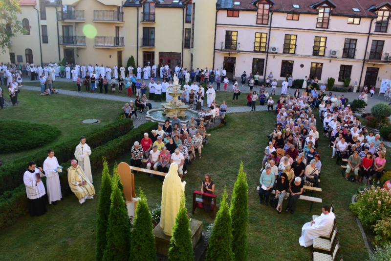 Oznamy / Publikácie / V Rožňave sa slávilo 20. výročie návštevy sv. Jána Pavla II.  - foto