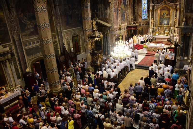 Oznamy / Publikácie / V Rožňave sa slávilo 20. výročie návštevy sv. Jána Pavla II. - foto Oznamy / Publikácie / V Rožňave sa slávilo 20. výročie návštevy sv. Jána Pavla II. - foto