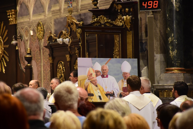 Oznamy / Publikácie / V Rožňave sa slávilo 20. výročie návštevy sv. Jána Pavla II. - foto Oznamy / Publikácie / V Rožňave sa slávilo 20. výročie návštevy sv. Jána Pavla II. - foto