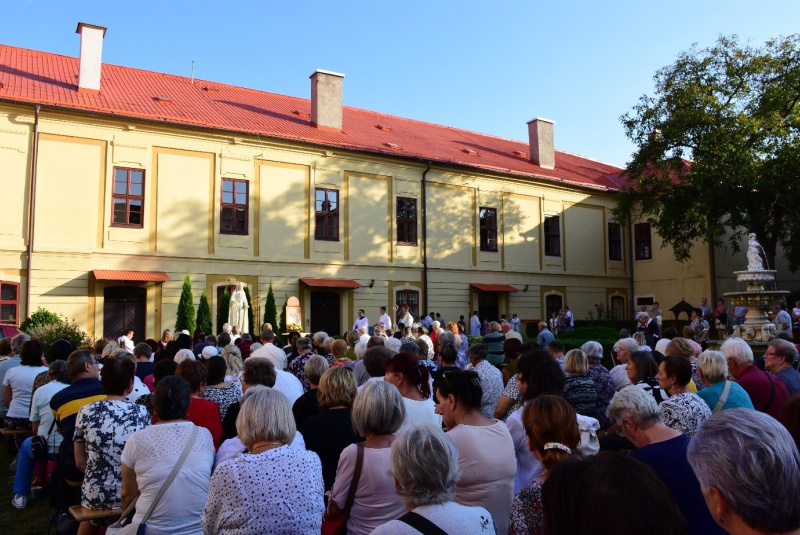Oznamy / Publikácie / V Rožňave sa slávilo 20. výročie návštevy sv. Jána Pavla II.  - foto