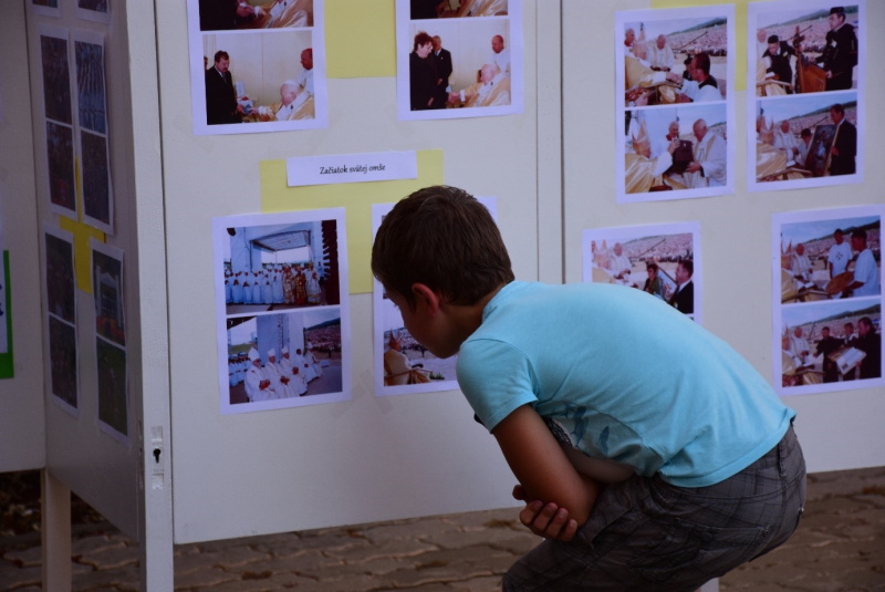 Oznamy / Publikácie / V Rožňave sa slávilo 20. výročie návštevy sv. Jána Pavla II. - foto Oznamy / Publikácie / V Rožňave sa slávilo 20. výročie návštevy sv. Jána Pavla II. - foto