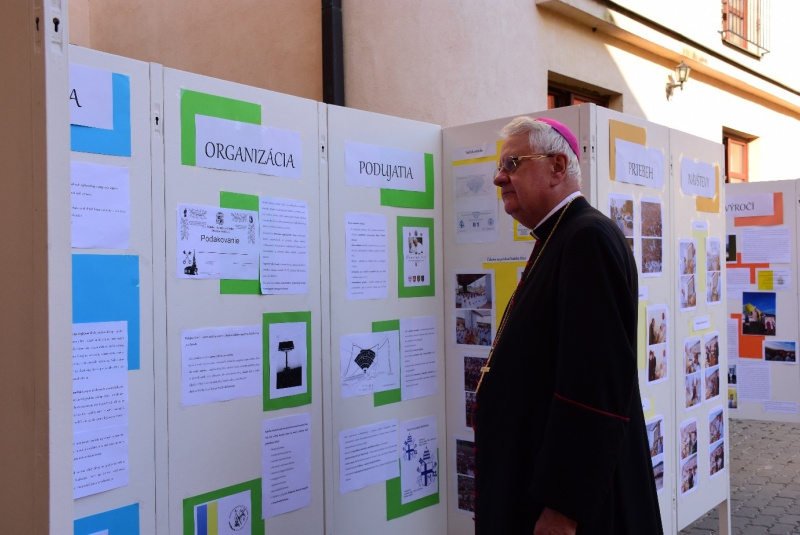 Oznamy / Publikácie / V Rožňave sa slávilo 20. výročie návštevy sv. Jána Pavla II. - foto Oznamy / Publikácie / V Rožňave sa slávilo 20. výročie návštevy sv. Jána Pavla II. - foto