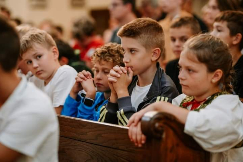 Oznamy / Publikácie / Cirkevná základná škola sv. Jána Bosca si pripomenula 20. výročie jej založenia - foto