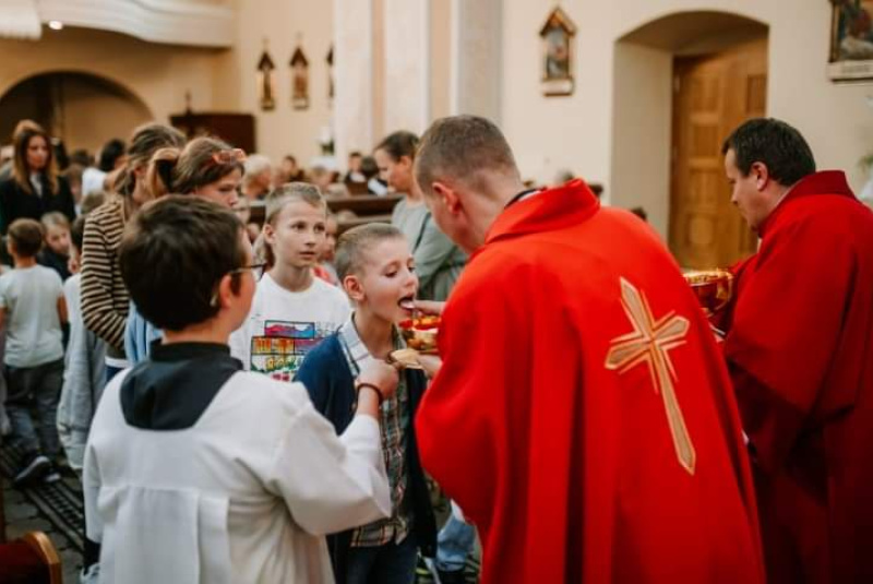 Oznamy / Publikácie / Cirkevná základná škola sv. Jána Bosca si pripomenula 20. výročie jej založenia - foto