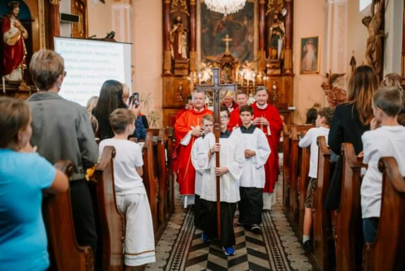 Oznamy / Publikácie / Cirkevná základná škola sv. Jána Bosca si pripomenula 20. výročie jej založenia - foto